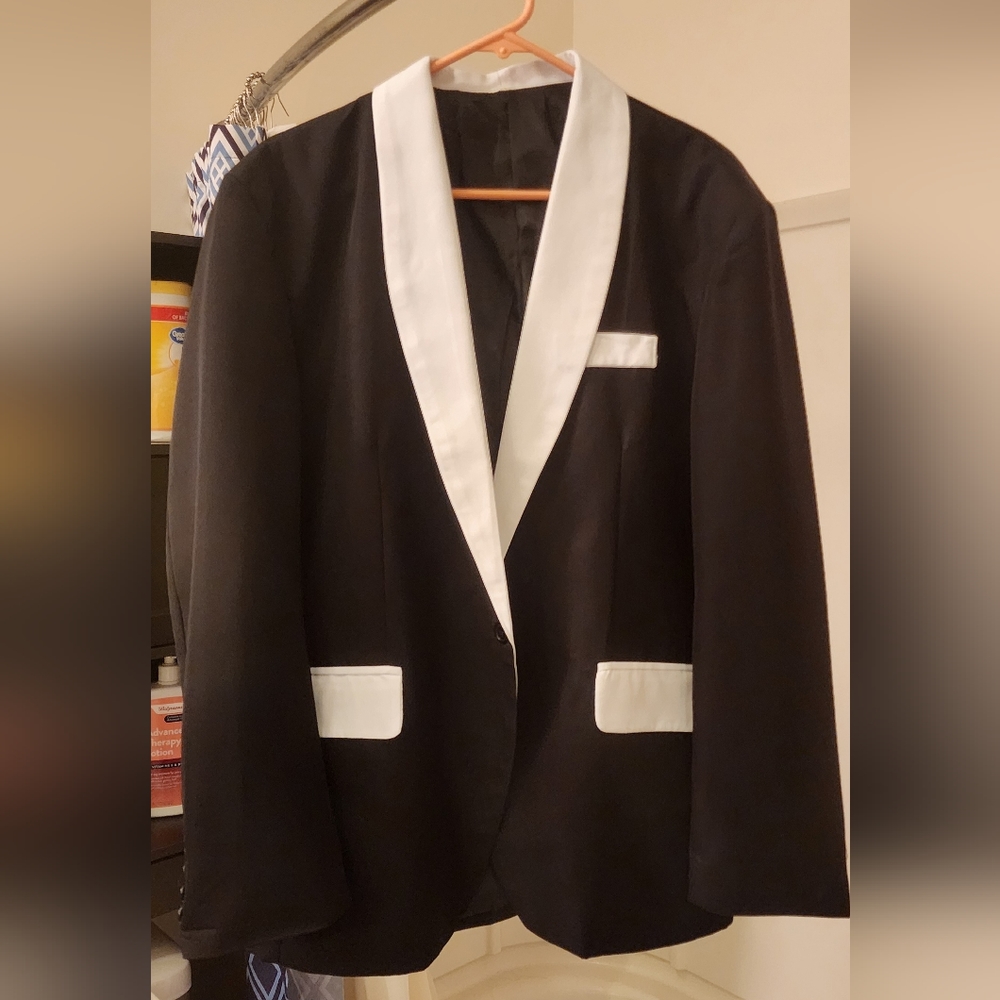 Men's blazer.. tuxedo black and white size US XL